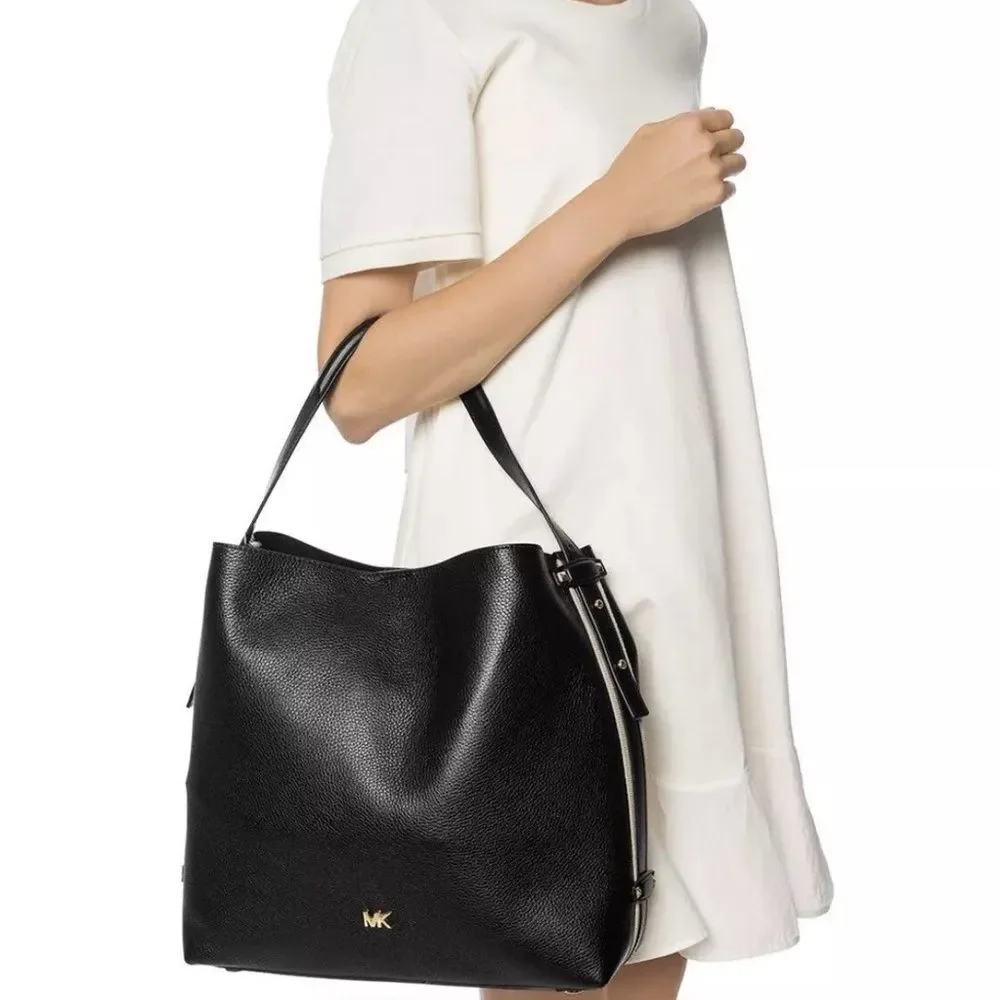 Michael Kors Griffin Large Shoulder Bag with additional pouch